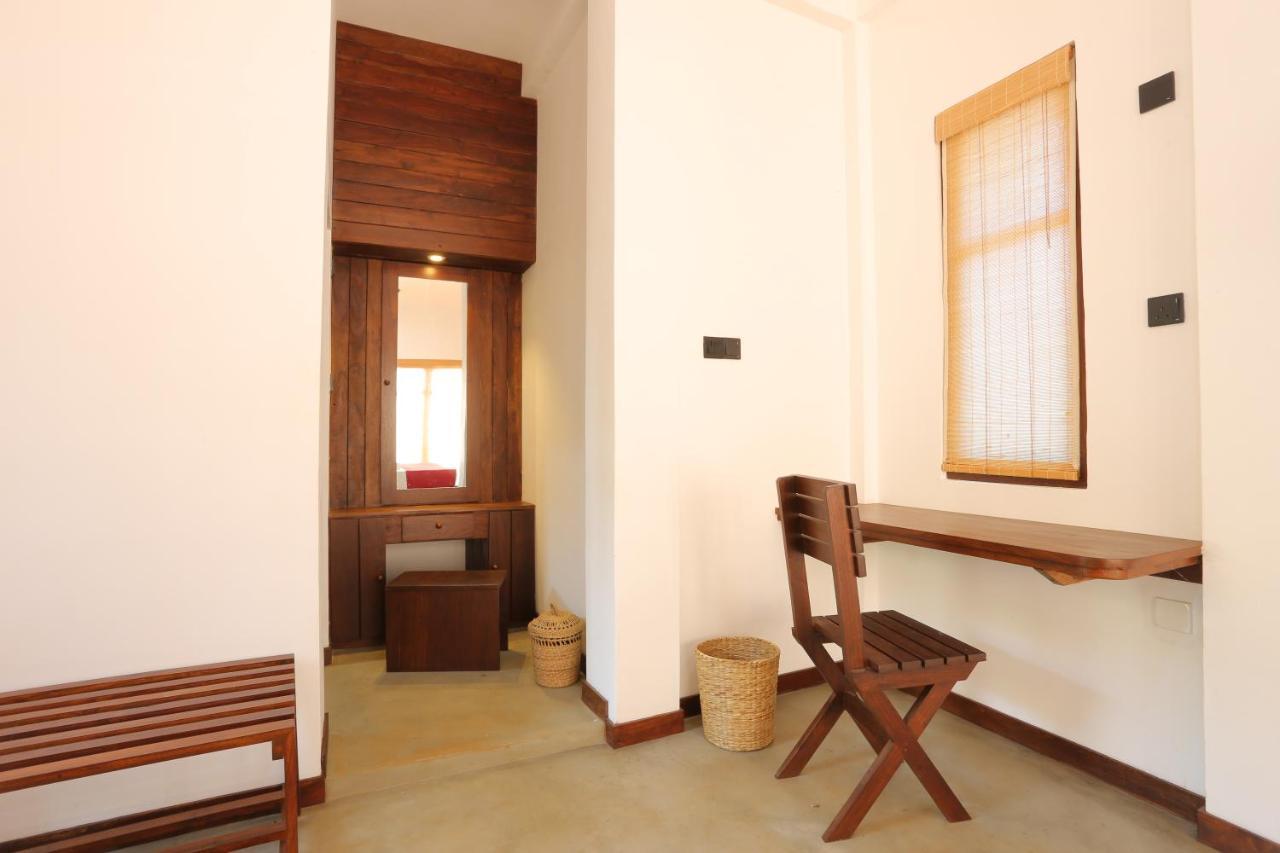 Lolu Village Resort Anuradhapura Bagian luar foto