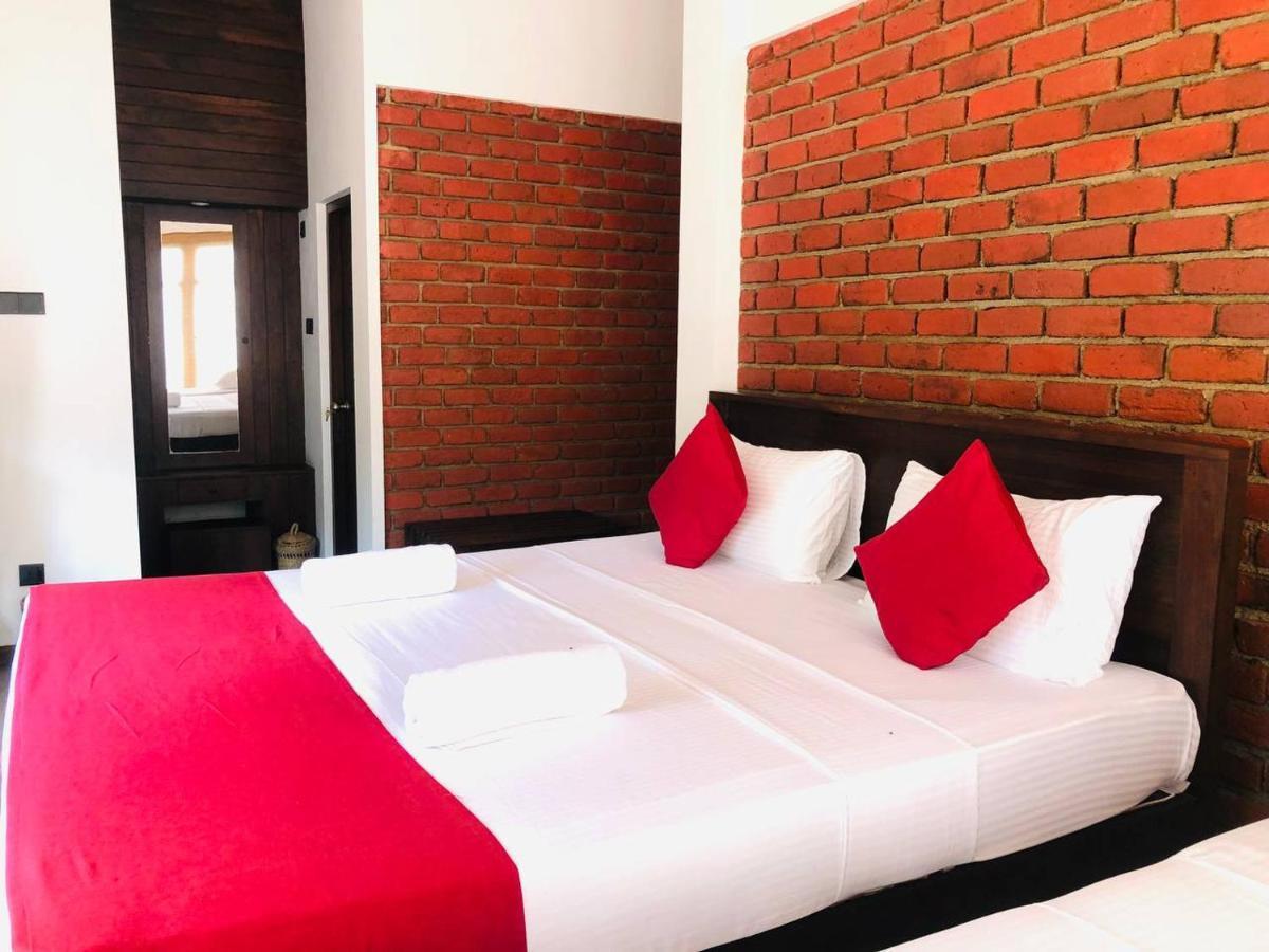 Lolu Village Resort Anuradhapura Bagian luar foto