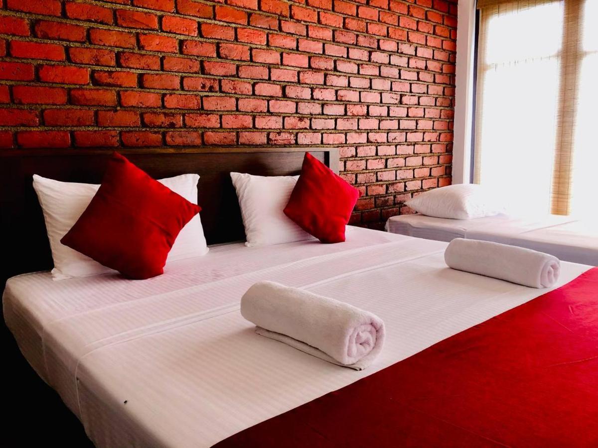 Lolu Village Resort Anuradhapura Bagian luar foto