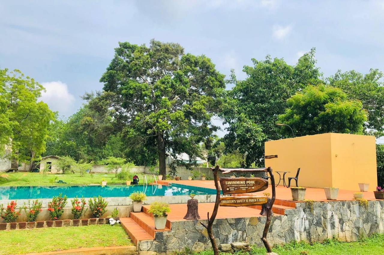 Lolu Village Resort Anuradhapura Bagian luar foto