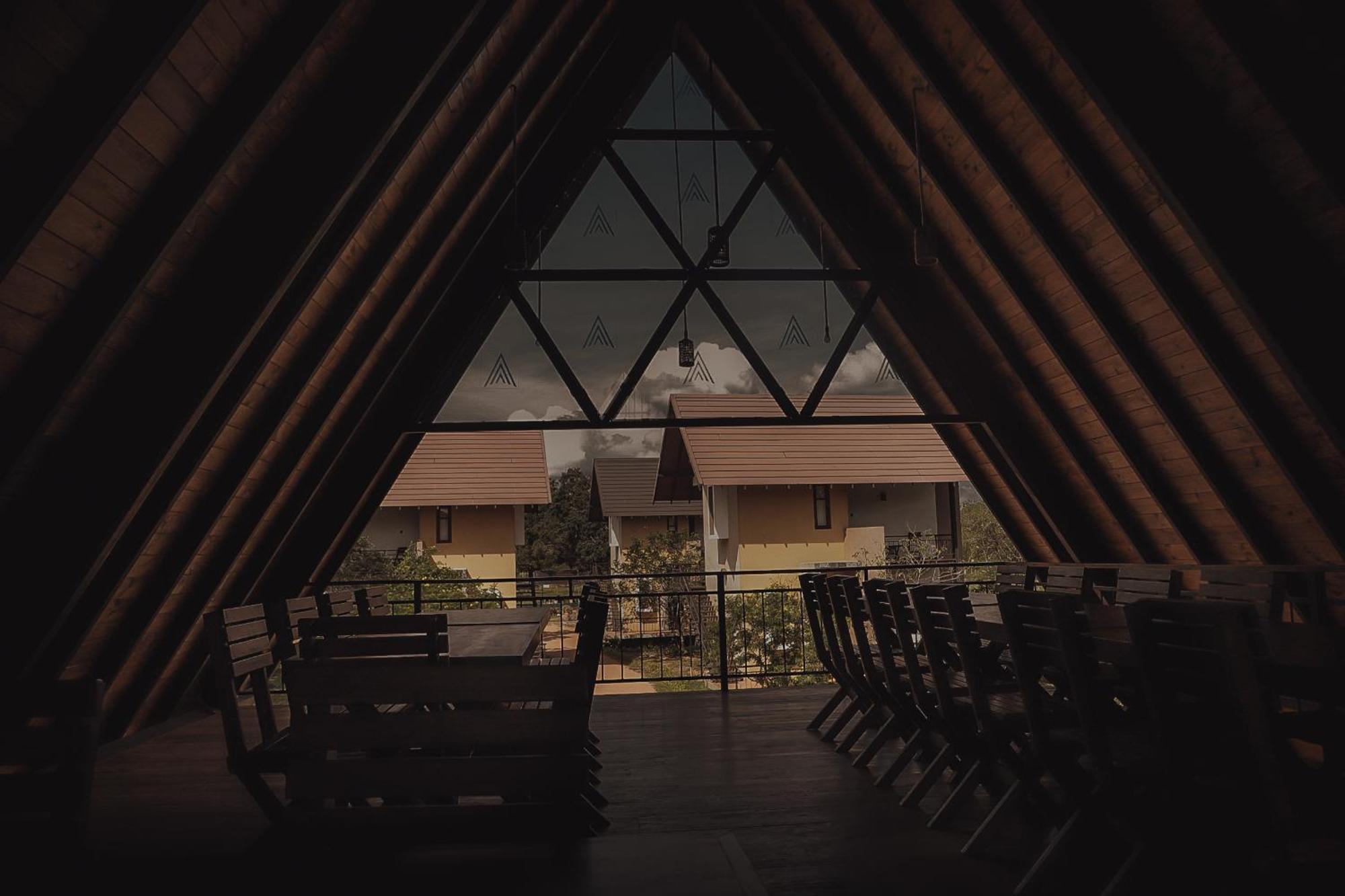 Lolu Village Resort Anuradhapura Bagian luar foto